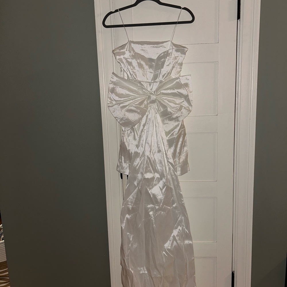 Windsor White Wedding Dress with Bow Detail